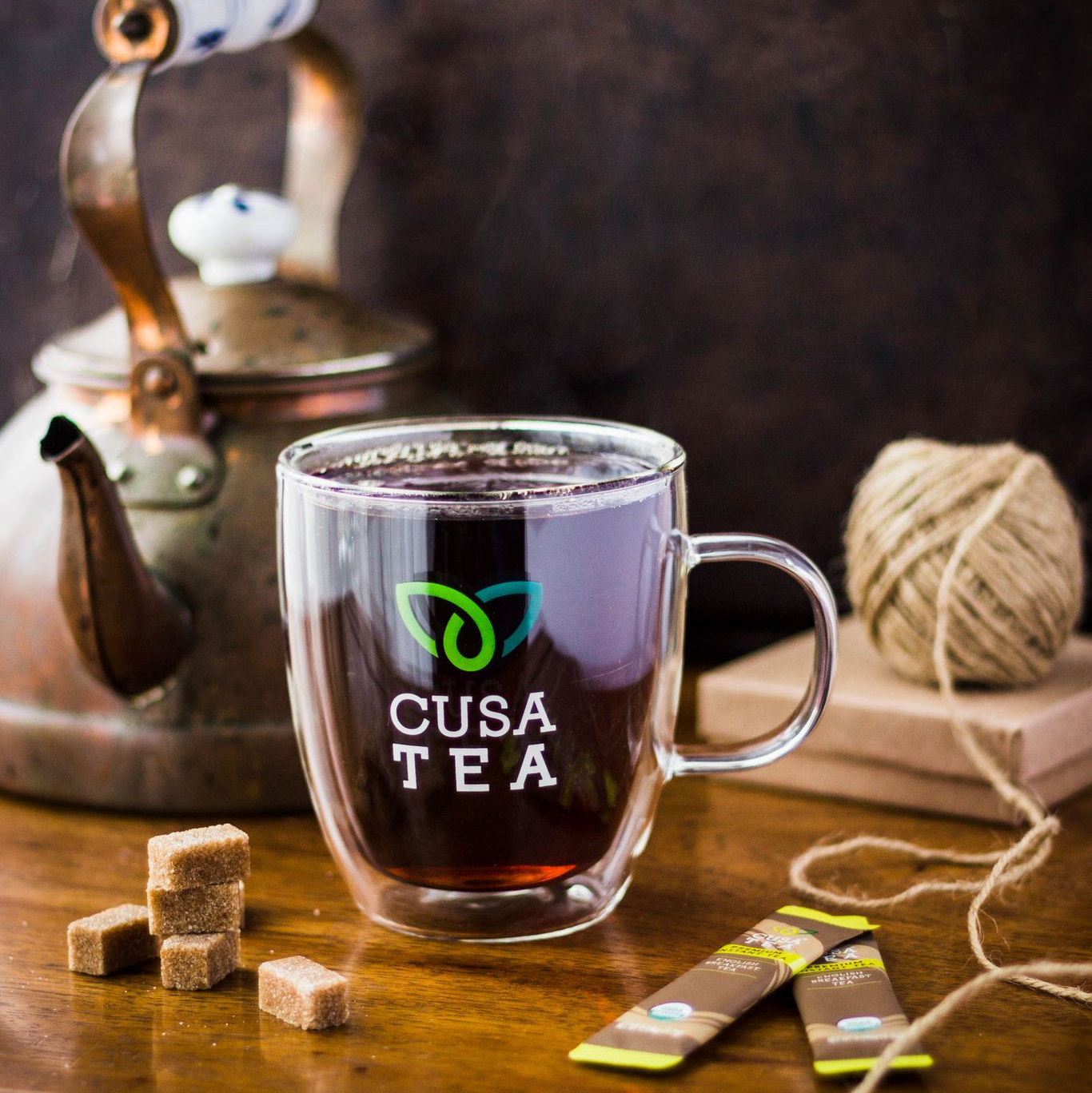Cusa Tea & Coffee | Premium Instant Peach Black Tea with Real Fruit & Spices | Organic Leaves Drink Mix Packets | Hot or Iced Tea (30 Single Servings)